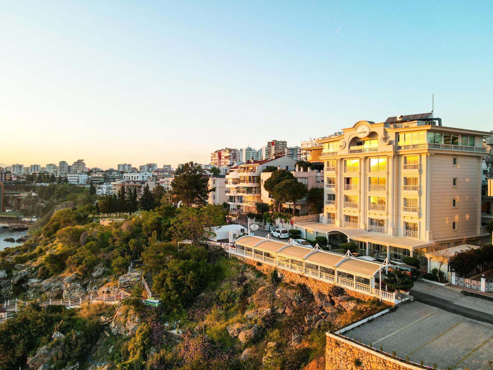La Boutique & (adults Only) Otel 4*